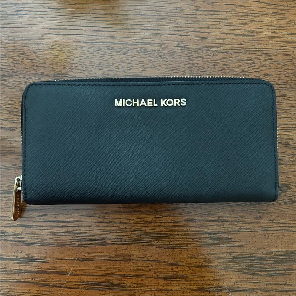Michael Kors wallet